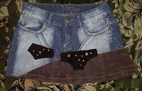 Отдается в дар Две оригинальные джинсовые юбочки девочке-подростку