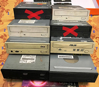 Отдается в дар CD и DVD приводы.