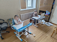 Отдается в дар Две парты