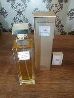 Отдается в дар Парфюмерная вода Elizabeth Arden 5th Avenue