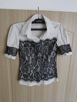 Отдается в дар Рубашка-блузка белая с черным кружевом
