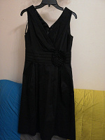 Отдается в дар Маленькое чёрное платье,46 разм.