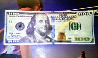 Отдается в дар Сувенирная банкнота 100 долларов
