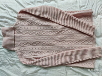Отдается в дар нежно-розовый свитер 40-42 р.