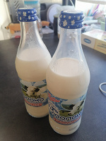 Отдается в дар Молоко можайское 2 бутылки 0,5