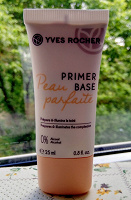 Отдается в дар Праймер-база от Yves Rocher.