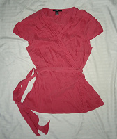 Отдается в дар Блуза красно-коралловая в восточном стиле.