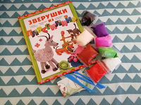 Отдается в дар Книга про пластилин и пластилин