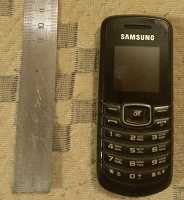Отдается в дар Телефон НЕРАБОЧИЙ Samsung GT-E1080