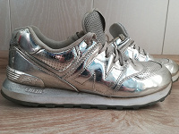 Отдается в дар Кроссовки женские New Balance 574 (размер 41)