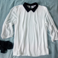 Отдается в дар Белая с черным блузка для девочки