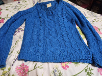 Отдается в дар свитер синий 44размер