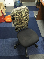 Отдается в дар Офисные кресла