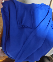 Отдается в дар Тонкий женский свитер р-р 44-46 цвет ярко-синий