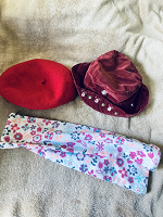 Отдается в дар Шарфы и шапки для девочки-дошкольницы
