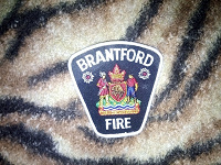 Отдается в дар Brantford fire (новый шеврон пожарных)