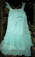 Отдается в дар Красивое нарядное платье -сарафан