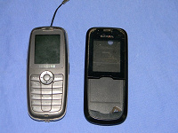 Отдается в дар Телефон Samsung SGH-X620 и аксессуары NOKIA