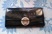 Отдается в дар кошелек Prada — Milano