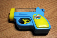 Отдается в дар Маленький, игрушечный пистолетик