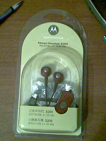 Отдается в дар Оригинальная гарнитура для Motorola e770v,L7,V3,V3x