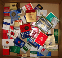 Отдается в дар Коллекция пустых сигаретных пачек