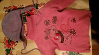 Отдается в дар детский свитер и шапочка