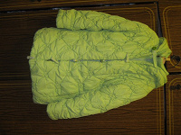 Отдается в дар Зелёная зимняя детская куртка для девочки