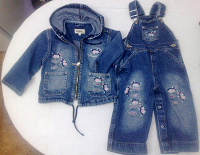 Отдается в дар Куртка и комбинезон джинсовые на девочку рост 76-86 см.