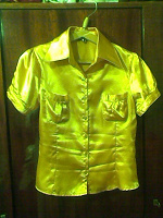 Отдается в дар Блуза женская жёлтая атласная