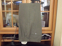Отдается в дар Серые мужские брюки сделаны в Германии
