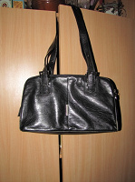 Отдается в дар сумка черная (2)