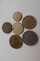 Отдается в дар 5 европеек с азиатом)монеты