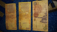 Отдается в дар Купюры Египетский фунт и индийские рупии