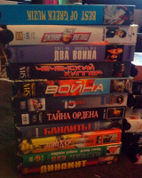 Отдается в дар Видеокассеты (VHS). Около ста штук