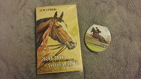 Отдается в дар «Жизнь замечательных лошадей» книга+блокнот