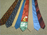 Отдается в дар 8 галстуков