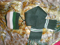 Отдается в дар шапочка и шарфик