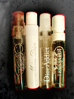 Отдается в дар 4 разные парфюмки-миниатюрки в дар