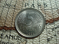 Отдается в дар Монеты: Бразилия, Югославия, Франция
