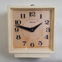 Отдается в дар «СЕВАНИ» (Часы будильник, СССР)