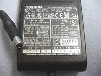 Отдается в дар AC adaptor TOSHIBA PA3083U-1ACA