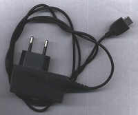 Отдается в дар Samsung Data link cable (2 шт. — COM & USB) и зарядник