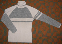 Отдается в дар Вязанный свитер