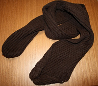 Отдается в дар коричневые шарфы