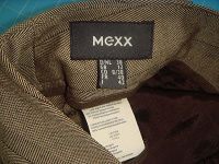 Отдается в дар стильные брюки от торговой фирмы «Мехх»