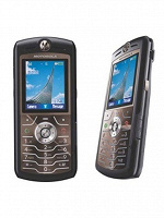 Отдается в дар Легендарный телефон Motorola SLVR L7