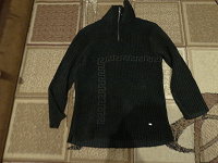 Отдается в дар Чёрный мужской свитер