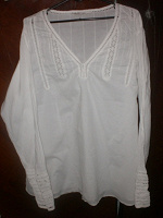 Отдается в дар Белая блуза размер 48-50