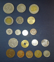 Отдается в дар иностранные монеты
